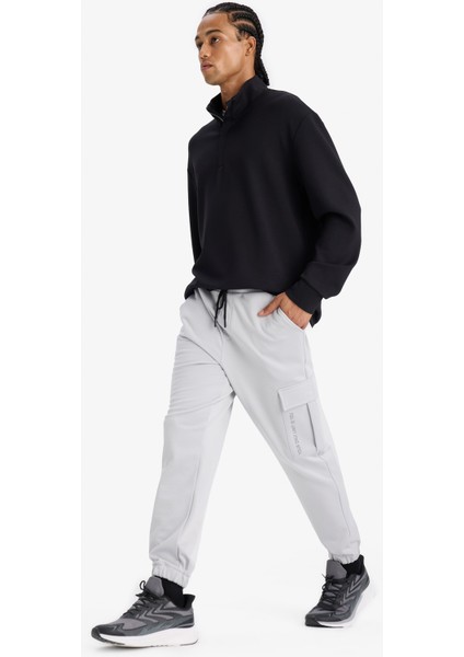 Fit Sporcu Jogger Eşofman Altı Standart Fit Üç Cepli Beli Bağcıklı Lastikli Paça D3741AX24WN modelleri