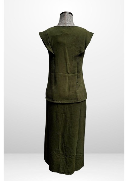 Kadın V Yaka Bluz Beli Lastikli Cepli Önü Yırtmaçlı Etek 2'li Takım fırsatları