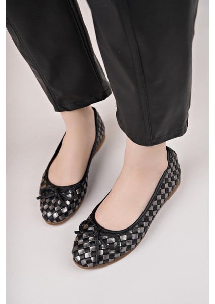 D25YA 525 Siyah Platin Hakiki Deri Kadın Babet modelleri