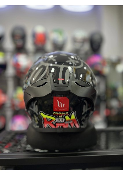 Helmets Stinger Ram F1 Siyah Vizörlü (+1 Şeffaf Vizör) modelleri
