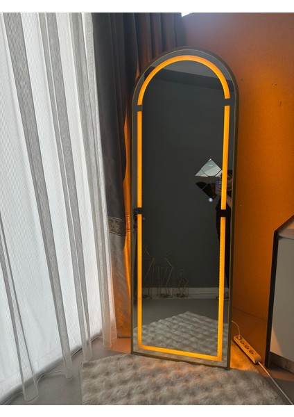 Dokunmatik LED Işıklı Ayaklı Boy Aynası