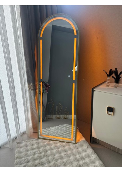 Dokunmatik LED Işıklı Ayaklı Boy Aynası modelleri