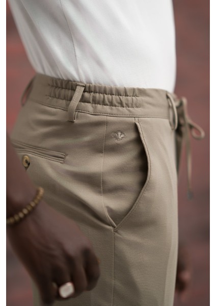 Regular Fit Likralı Penye Kumaş Beli Iplikli ve Lastikli Jogger Pantolon indirimleri