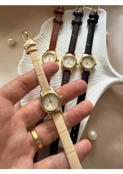 Retro Çok Minik Deri Kordon Vintage Kadın Kol Saati