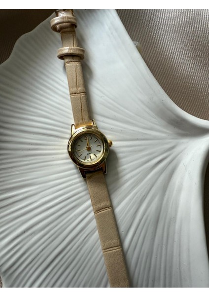 Retro Çok Minik Deri Kordon Vintage Kadın Kol Saati fırsatları