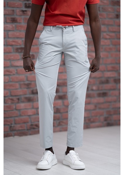 Regular Fit Likralı Paraşüt Kumaş Beli Iplikli ve Lastikli Jogger Pantolon fırsatları