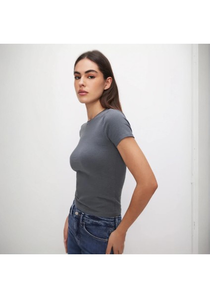 Bisiklet Yaka Basic Dar Kalıp Kısa Kollu Body fiyatları