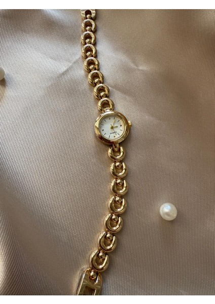 Retro Minimal Boncuk Kordon Vintage Kadın Kol Saati Yuvarlak fırsatları
