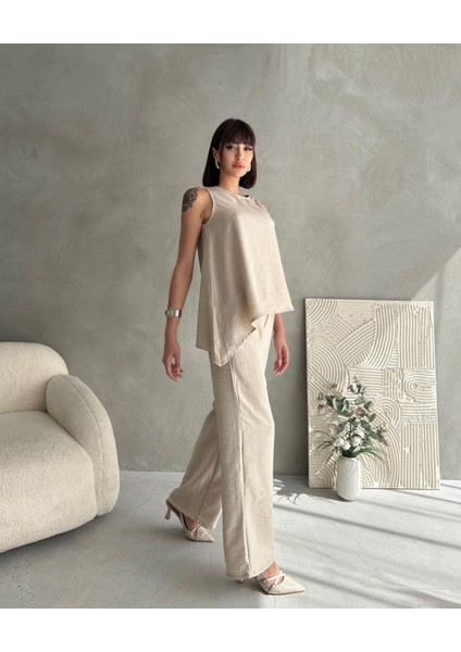 Kadın Yazlık Takım Pantolon ve Kolsuz Bluz Set | Modern Rahat Şıklık
