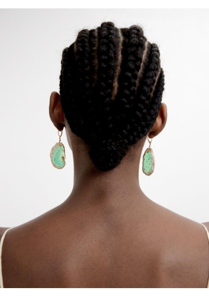 Taş Detaylı Halka Küpe