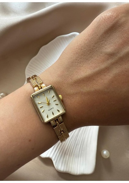 Retro Minimal Boncuk Kordon Vintage Kadın Kol Saati Altın fiyatları