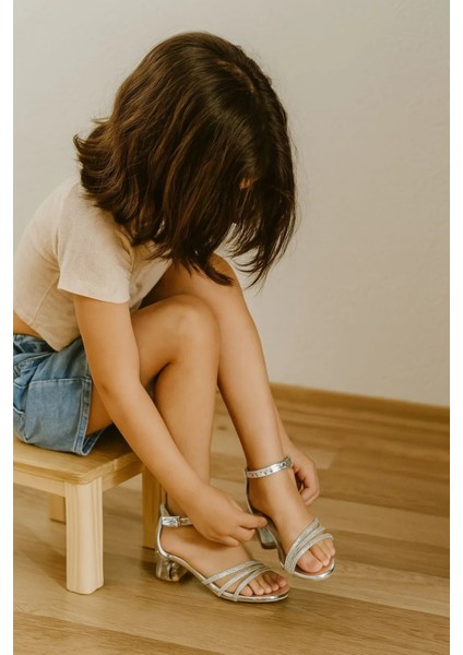 Çocuk Abiye Ayakkabı