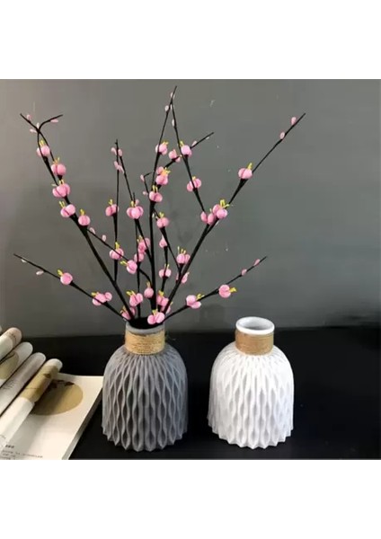 Minimalist Dalga Desenli Seramik Mini Vazo | Modern Dekor Parçası