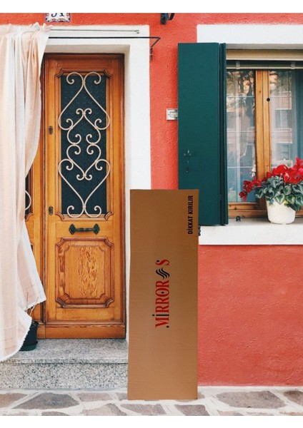 121X37 cm Siyah Ahşap Duvar Aynası, Şık ve Modern Tasarım. fırsatları