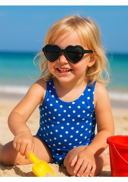 Kids Siyah Güneş Gözlüğü Kalpli Çerçeve Uv 400 Korumalı Ce Belgeli