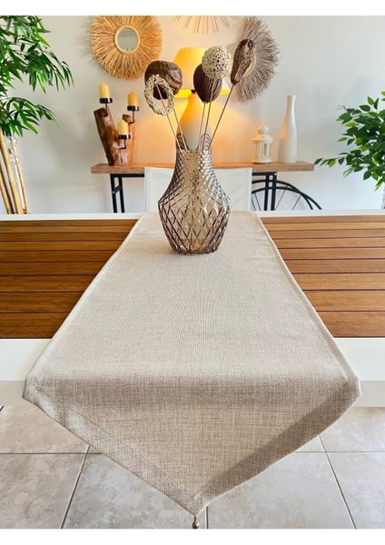 Keten Dokulu Bej Runner Örtü, Şık ve Doğal Görünüm Sağlar. modelleri