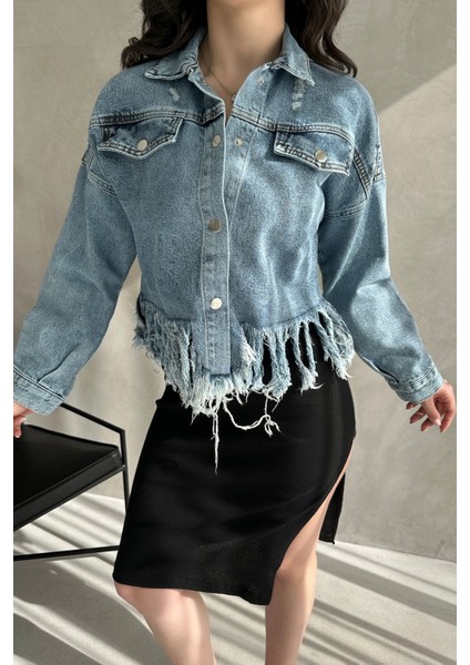 Püskül Detaylı Denim Crop Ceket fırsatları