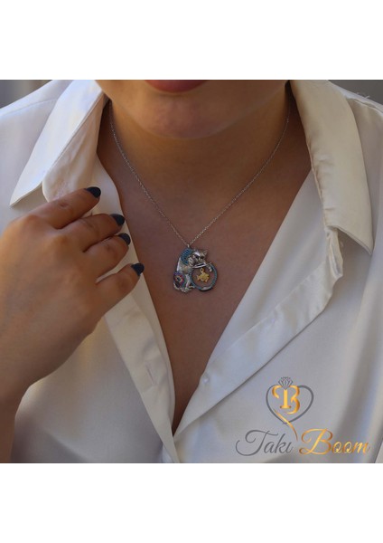 Şirin Kedi Kolye, Sevgiliye Hediye, Renkli Taşlı Akvaryumda Balık Yakalayan Kedi Gümüş Kolye fırsatları