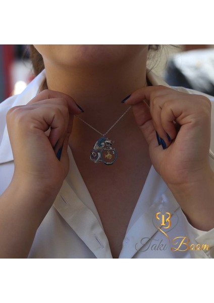 Şirin Kedi Kolye, Sevgiliye Hediye, Renkli Taşlı Akvaryumda Balık Yakalayan Kedi Gümüş Kolye