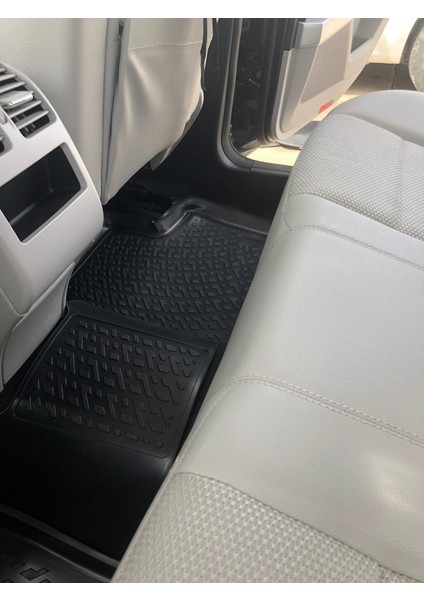 Mercedes Glk-Serisi X204 3D Siyah Havuzlu Paspas 2008 ve 2015 fırsatları