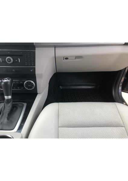 Mercedes Glk-Serisi X204 3D Siyah Havuzlu Paspas 2008 ve 2015
