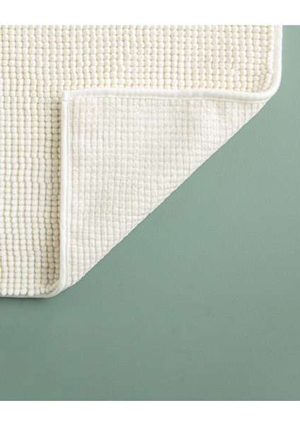 Ekru Banyo Paspası ve Makarna Temalı Şık Set, Hijyen ve Konfor Sağlar. modelleri