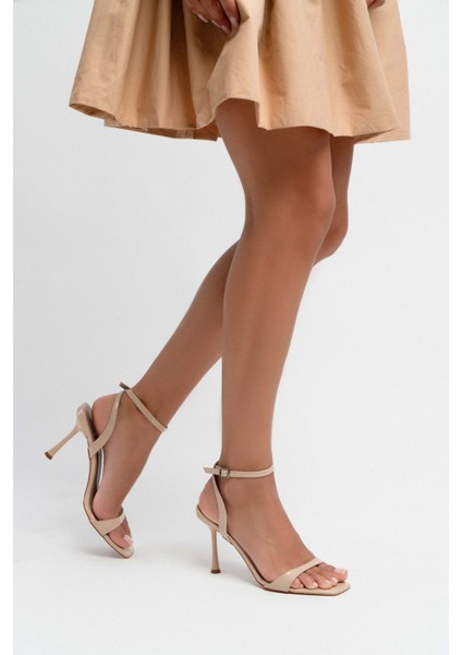 Megatron Ten Rugan Bilek Kemer Detaylı Kadın Ince Topuklu Ayakkabı fiyatları