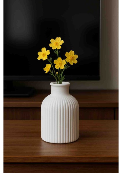 Minimal Beyaz Dekoratif Vazo – Modern Çizgili Tasarım fiyatları