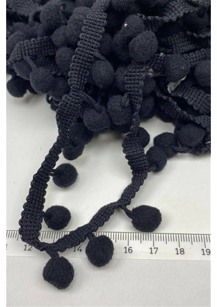 Siyah Ponpon Şerit 10 Metre, Partiler ve Dekorasyonlar Için Şık ve Eğlenceli Seçenek modelleri