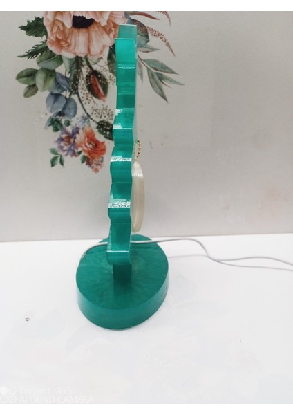 Epoksi Reçine Kırılmaz 18X18 cm Ebadında Çam Ağacı Şekilli ışıklı baş ucu ve geçe lanbalı Resimlik modelleri