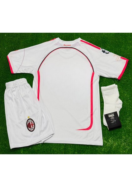 Milan 2007 Deplasman Isimsiz Çocuk Forması 4 Lü Set Beyaz