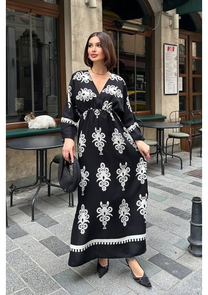 Yırtmaç Detaylı Yarasa Kol Kruvaze Yaka Uzun Yazlık Elbise