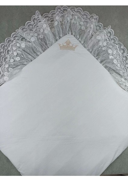 Yenidoğan Saray Kadife Taç Nakışlı Inci Fiyonklu Çift Dantel Duvak Trilüks Kundak Bebek Battaniyesi Vizon- Ekru fırsatları