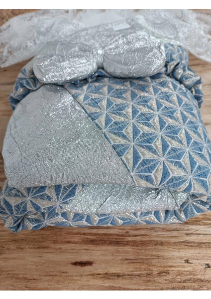 Yenidoğan Piramit Desenli Güpür Işlemeli Bebek Battaniyesi Kundak Gümüş modelleri