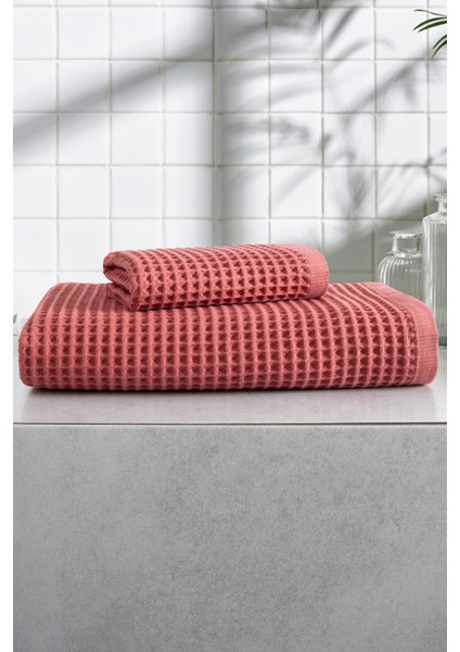 2'li Kiremit Renk Waffle Banyo Havlusu, Yumuşak ve Yüksek Su Emiciliğiyle Konfor Sağlar