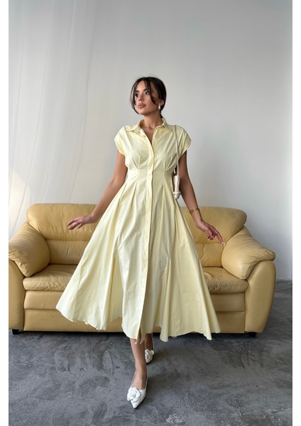 Kolsuz Vatkalı Önden Düğmeli Bel Pens Detaylı Poplin Elbise - Sarı