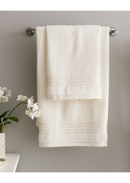 Ekru Çizgili Floşlu Pamuklu Banyo Havlusu Takımı
