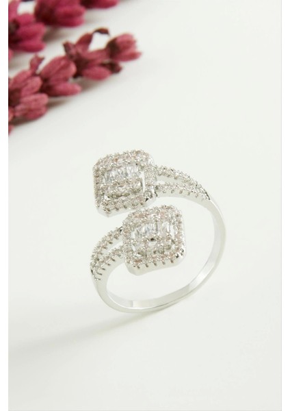 Xuping Baget Taşlı Lüks Çelik Yüzük