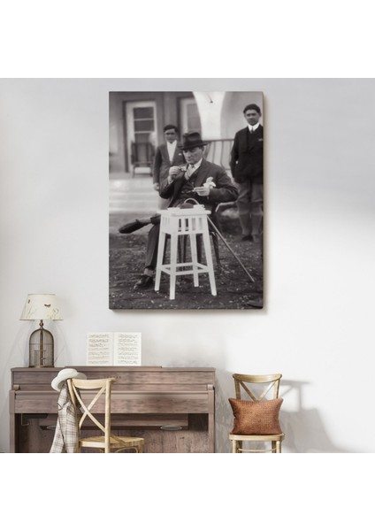 Mustafa Kemal Atatürk Kahvesini Içerken Fotoğrafik Dekoratif Kanvas Tablo, Duvar Dekoru EZ124 modelleri