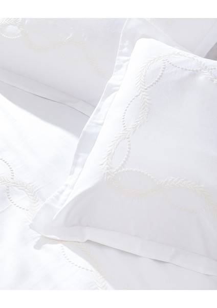 Marguerite King Size Nakışlı Nevresim Takımı - Saten