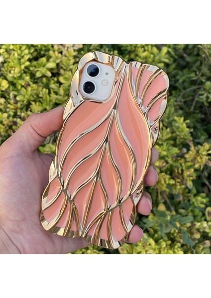 iPhone 11 Kılıf Yaprak Desenli Parlak Darbe Önleyici Silikon Kapak