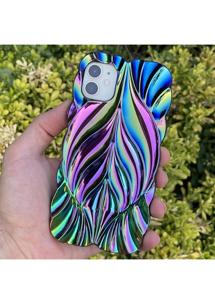 iPhone 11 Kılıf Yaprak Desenli Hologramlı Parlak Darbe Önleyici Silikon Kapak