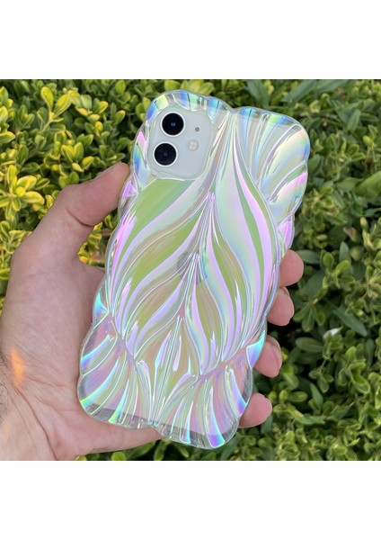 iPhone 11 Kılıf Yaprak Desenli Hologramlı Parlak Darbe Önleyici Silikon Kapak
