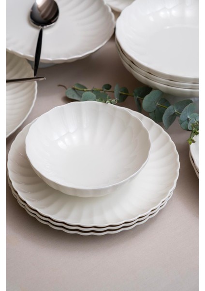 Beyaz 27 Parça 6 Kişilik Yemek Seti, Şık ve Dayanıklı Tasarım