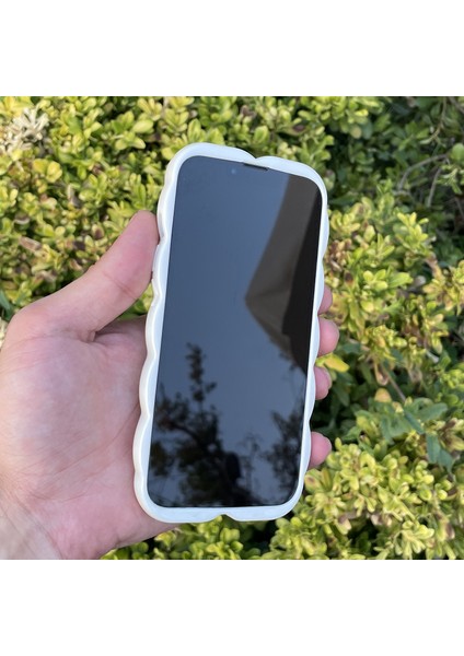 iPhone 15 Kılıf Yaprak Desenli Hologramlı Parlak Darbe Önleyici Silikon Kapak fiyatları