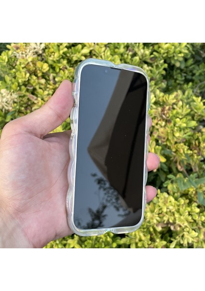 iPhone 15 Kılıf Yaprak Desenli Hologramlı Parlak Darbe Önleyici Silikon Kapak fiyatları
