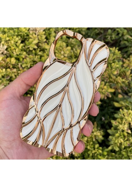 iPhone 15 Kılıf Yaprak Desenli Parlak Darbe Önleyici Silikon Kapak fiyatları