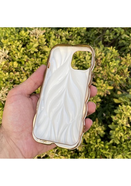 iPhone 15 Kılıf Yaprak Desenli Parlak Darbe Önleyici Silikon Kapak modelleri
