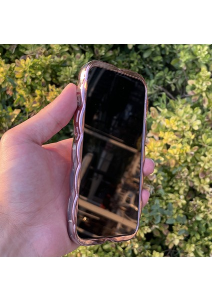 iPhone 15 Kılıf Yaprak Desenli Parlak Darbe Önleyici Silikon Kapak fiyatları