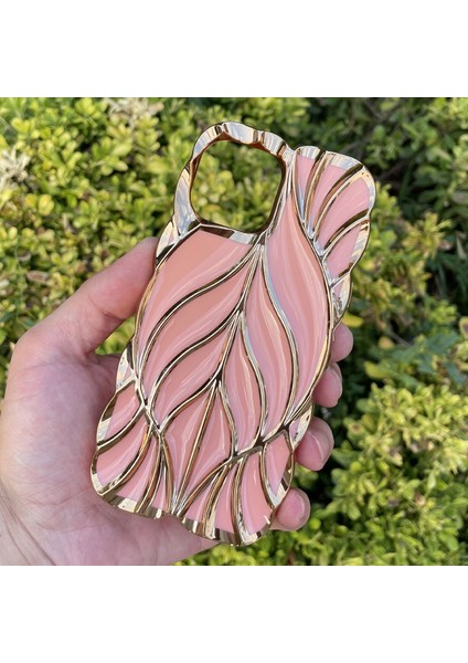 iPhone 15 Kılıf Yaprak Desenli Parlak Darbe Önleyici Silikon Kapak